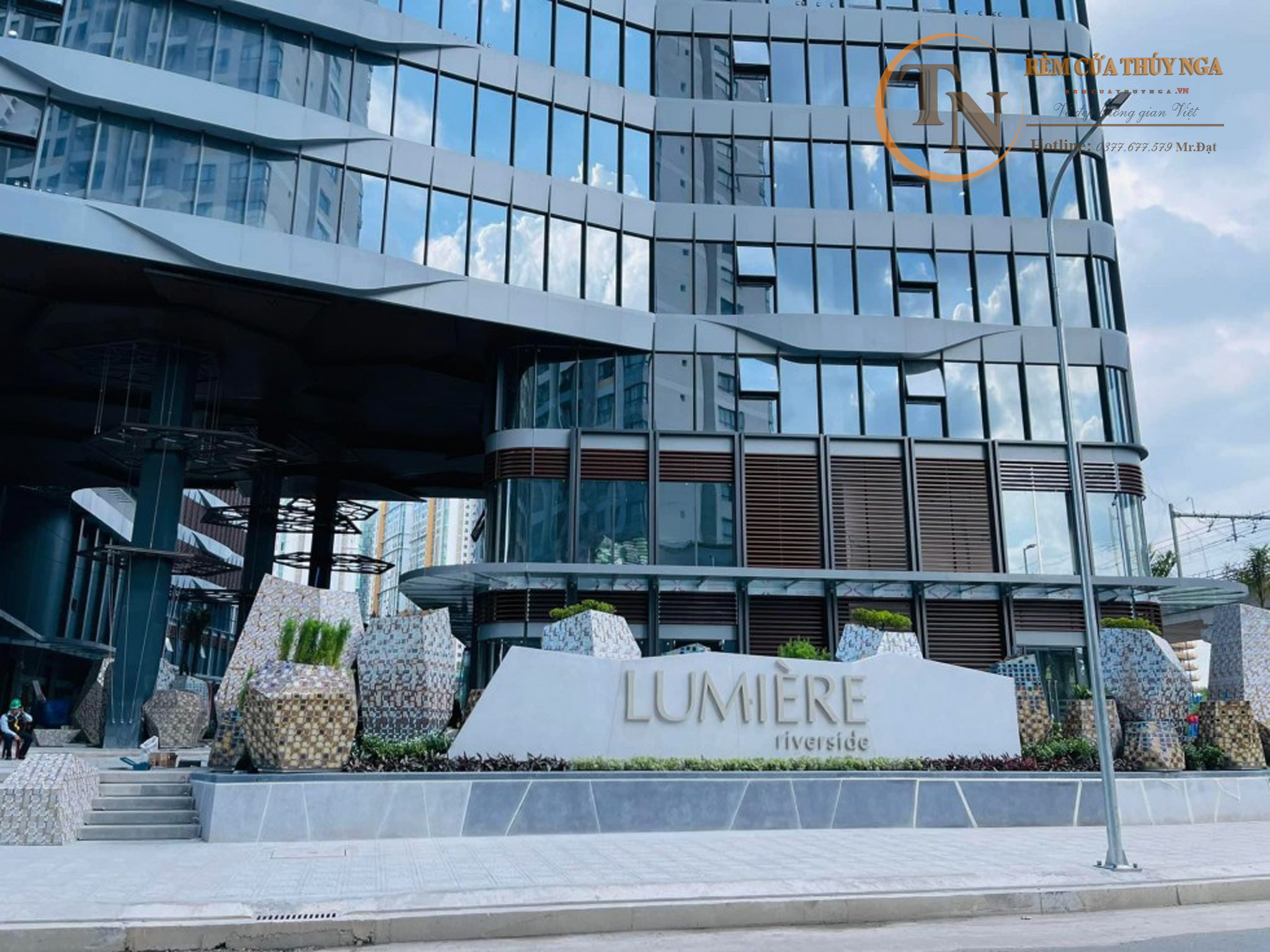 Thi Công Rèm Lá Đứng Và Rèm Cầu Vồng Hàn Quốc Hệ Tự Động Tại Căn Hộ Cao Cấp Lumiere Riverside, Quận 2