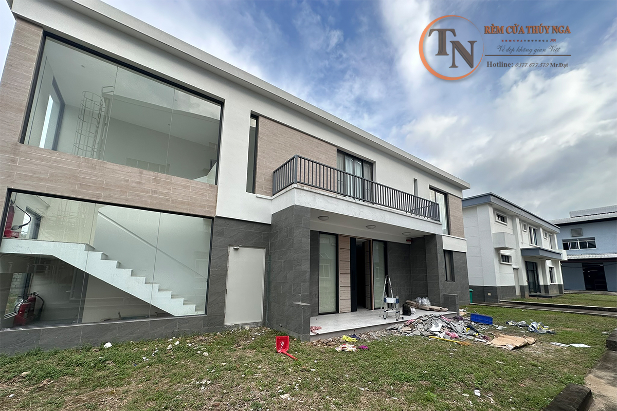 Hoàn thiện rèm cửa cho công ty Standwall tại Bến Cát - Bình Dương